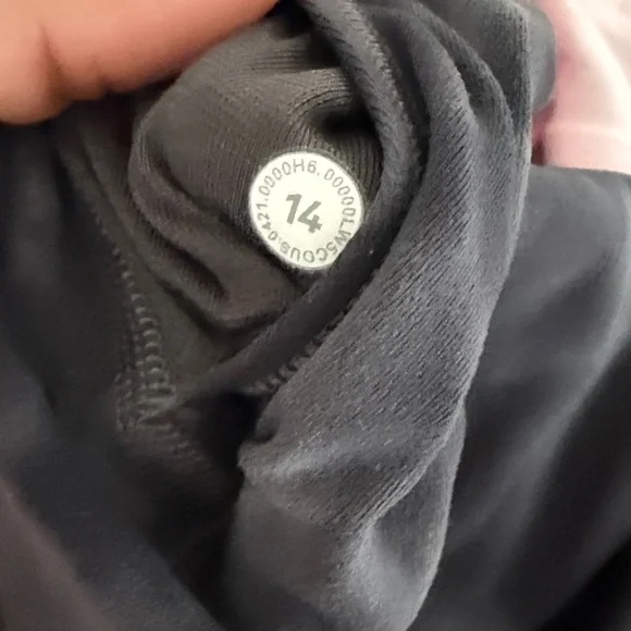 lululemon High rise Diamond Dye Tights 28” Size 14 Black Tie-Dye Leggings - Picture 4 of 6